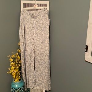 Brand new boho summer/spring long skirt juniors size (L)bought from macys .